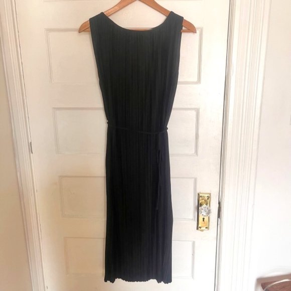 Uniqlo Pleated Dress with Waist Tie, M - Picture 1 of 3